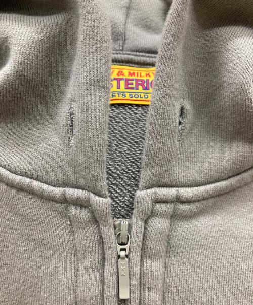 Hysteric Glamour（ヒステリックグラマー）Hysteric Glamour (ヒステリックグラマー) LIGHT MY FIRE オーバーサイズパーカー オリーブ サイズ:FREEの古着・服飾アイテム