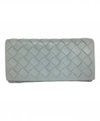 BOTTEGA VENETAボッテガベネタ）の古着「イントレチャート ラージフラップウォレット」｜TEAL WASHED(ライトブルー)