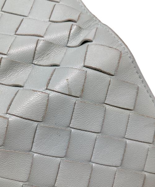 BOTTEGA VENETA（ボッテガベネタ）BOTTEGA VENETA (ボッテガベネタ) イントレチャート ラージフラップウォレット TEAL WASHED(ライトブルー)の古着・服飾アイテム