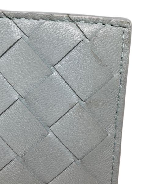 BOTTEGA VENETA（ボッテガベネタ）BOTTEGA VENETA (ボッテガベネタ) イントレチャート ラージフラップウォレット TEAL WASHED(ライトブルー)の古着・服飾アイテム