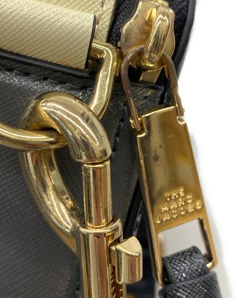 MARC JACOBS（マークジェイコブズ）MARC JACOBS (マークジェイコブズ) The Snapshot camera bag ブラック×グレー サイズ:-の古着・服飾アイテム