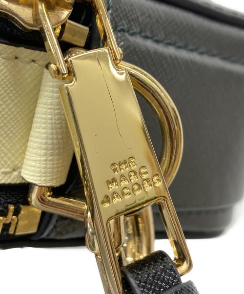 MARC JACOBS（マークジェイコブズ）MARC JACOBS (マークジェイコブズ) The Snapshot camera bag ブラック×グレー サイズ:-の古着・服飾アイテム
