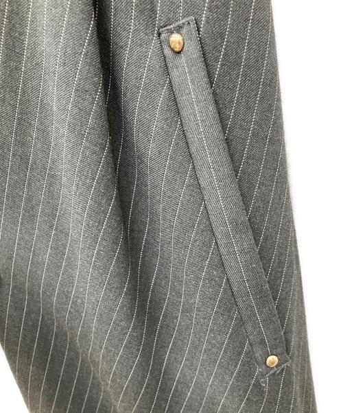 Apuweiser-riche（アプワイザーリッシェ）Apuweiser-riche (アプワイザーリッシェ) ベルト付ベアジャンスカ グレー サイズ:SIZE 0の古着・服飾アイテム