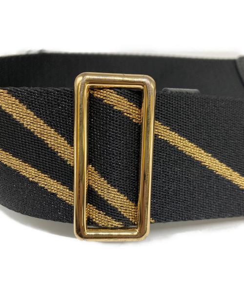 MARC JACOBS（マークジェイコブス）MARC JACOBS (マークジェイコブス) スナップショットショルダーバッグ ゴールドの古着・服飾アイテム