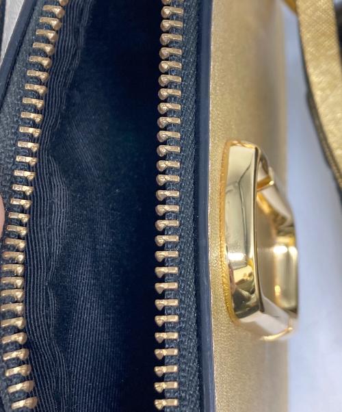 MARC JACOBS（マークジェイコブス）MARC JACOBS (マークジェイコブス) スナップショットショルダーバッグ ゴールドの古着・服飾アイテム