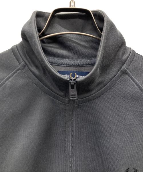 FRED PERRY（フレッドペリー）FRED PERRY (フレッドペリー) トラックジャケット グレー サイズ:Mの古着・服飾アイテム