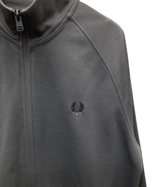 FRED PERRY（フレッドペリー）FRED PERRY (フレッドペリー) トラックジャケット グレー サイズ:Mの古着・服飾アイテム