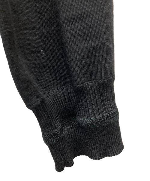 GIVENCHY（ジバンシィ）GIVENCHY (ジバンシィ) レザーパッチウールニット ブラック サイズ:Mの古着・服飾アイテム