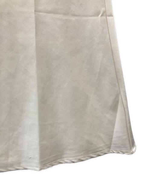 dium.（ディム）dium. (ディム) satin straight flare skirt アイボリー サイズ:SIZE 1の古着・服飾アイテム