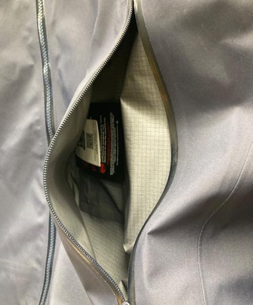 ARC'TERYX（アークテリクス）ARC'TERYX (アークテリクス) BETA JACKET M ネイビー サイズ:SIZE Lの古着・服飾アイテム