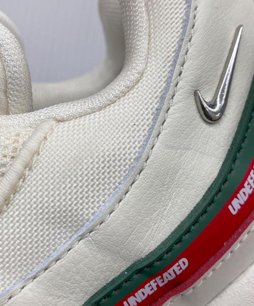 NIKE（ナイキ）NIKE (ナイキ) UNDEFEATED (アンディフィーテッド) AIR MAX 95 SP アイボリー サイズ:26の古着・服飾アイテム