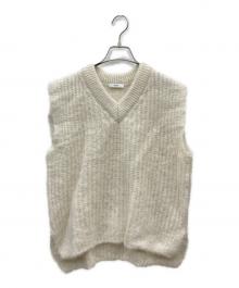 ATON（エイトン）の古着「ALPACA FUR Vネックベスト」｜ホワイト