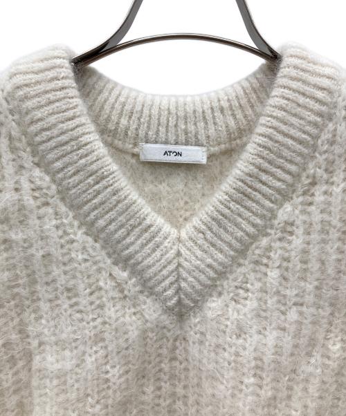 ATON（エイトン）ATON (エイトン) ALPACA FUR Vネックベスト ホワイト サイズ:2の古着・服飾アイテム