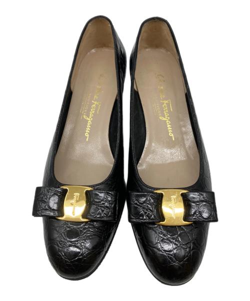 Salvatore Ferragamo（サルヴァトーレ フェラガモ）Salvatore Ferragamo (サルヴァトーレ フェラガモ) 型押しパンプス ブラック サイズ:7 1/2の古着・服飾アイテム