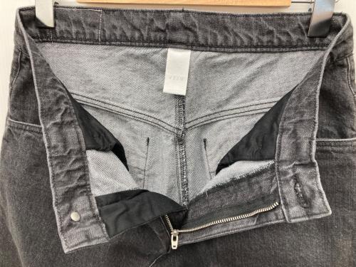 VEIN（ヴェイン）VEIN (ヴェイン) JACQUARD DENIM RESIZE WIDE TROUSERS ブラック サイズ:2の古着・服飾アイテム