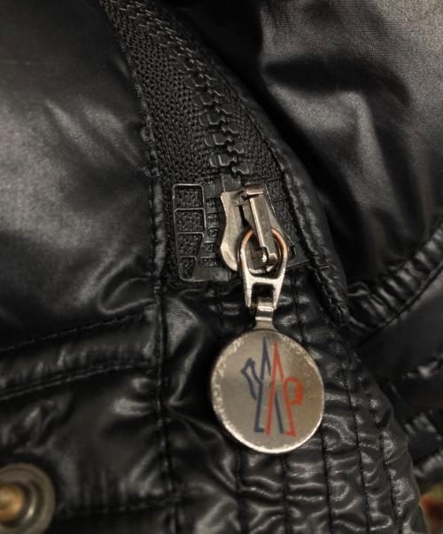 MONCLER（モンクレール）MONCLER (モンクレール) VEYLE コヨーテファーダウンジャケット ブラック サイズ:2の古着・服飾アイテム