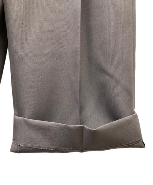 THE RERACS（ザ リラクス）THE RERACS (ザ リラクス) ワイドタックパンツ グレー サイズ:36の古着・服飾アイテム