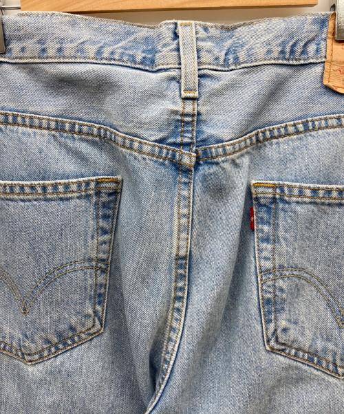 LEVI'S（リーバイス）LEVI'S (リーバイス) 550 RELAXED FIT デニムパンツ スカイブルー サイズ:W34×L32の古着・服飾アイテム