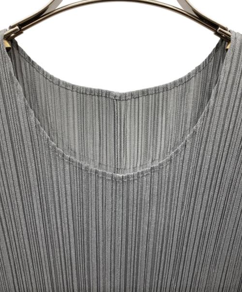 PLEATS PLEASE（プリーツプリーズ）PLEATS PLEASE (プリーツプリーズ) ノースリーブプリーツワンピース グレー サイズ:2の古着・服飾アイテム