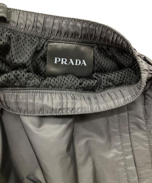 PRADA（プラダ）PRADA (プラダ) ショートパンツ グレー サイズ:46の古着・服飾アイテム