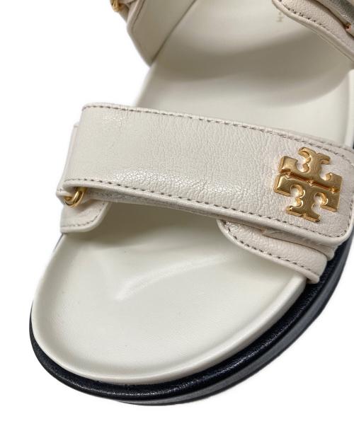 TORY BURCH（トリーバーチ）TORY BURCH (トリーバーチ) KIRA SPORT SANDAL ベージュ サイズ:6Mの古着・服飾アイテム
