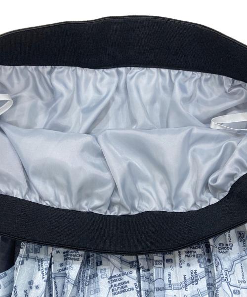 THOMAS MAGPIE（トーマス マグパイ）THOMAS MAGPIE (トーマス マグパイ) ニシテツプリントプリーツスカート グレー サイズ:36の古着・服飾アイテム