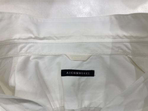 AICON WORKS（アイコン ワークス）AICON WORKS (アイコン ワークス) EDIFICE (エディフィス) グラフィックプリントシャツ ホワイト サイズ:Mの古着・服飾アイテム