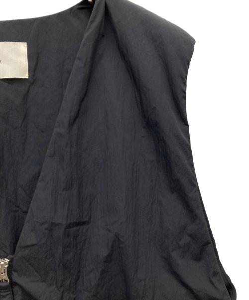 TODAYFUL（トゥデイフル）TODAYFUL (トゥデイフル) Vneck Nylon Vest ブラック サイズ:FREE 未使用品の古着・服飾アイテム