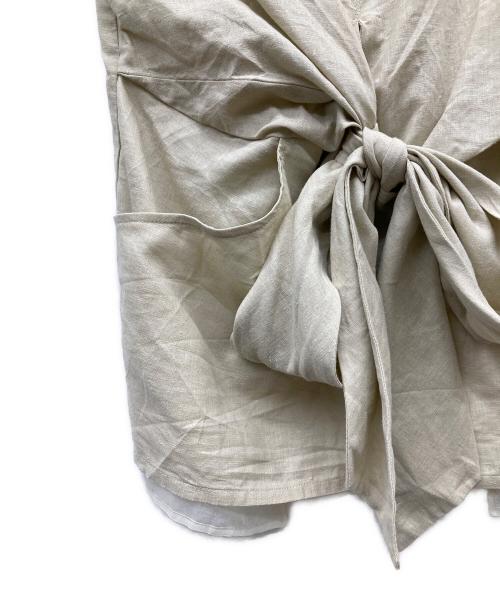 anuke（アンヌーク）anuke (アンヌーク) Linen Cachecoeur Tops ベージュ サイズ:FREEの古着・服飾アイテム
