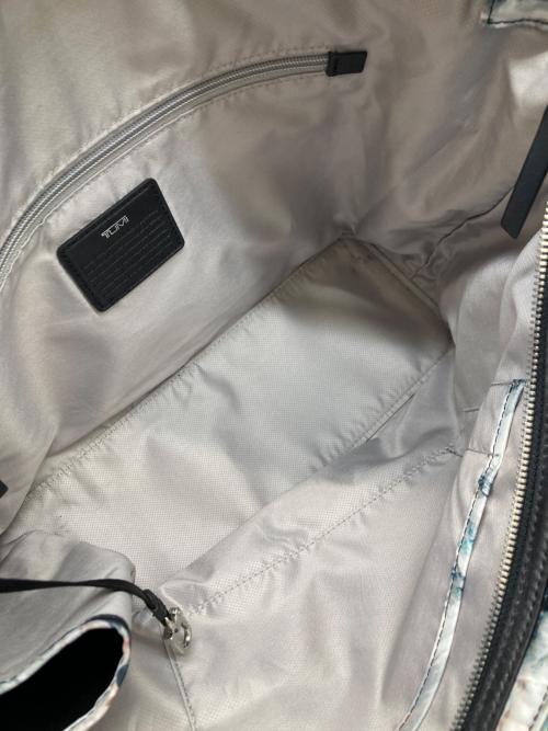 TUMI（トゥミ）TUMI (トゥミ) トートバッグ マルチカラー サイズ:-の古着・服飾アイテム