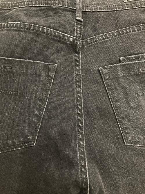 YANUK（ヤヌーク）YANUK (ヤヌーク) LAURA  Curve Tapered ブラック サイズ:24の古着・服飾アイテム