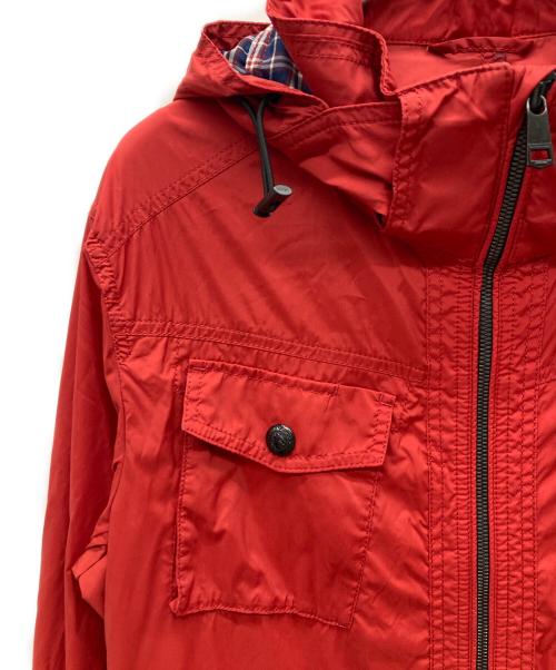 BURBERRY BLACK LABEL（バーバリーブラックレーベル）BURBERRY BLACK LABEL (バーバリーブラックレーベル) ナイロンジャケット レッド サイズ:Lの古着・服飾アイテム