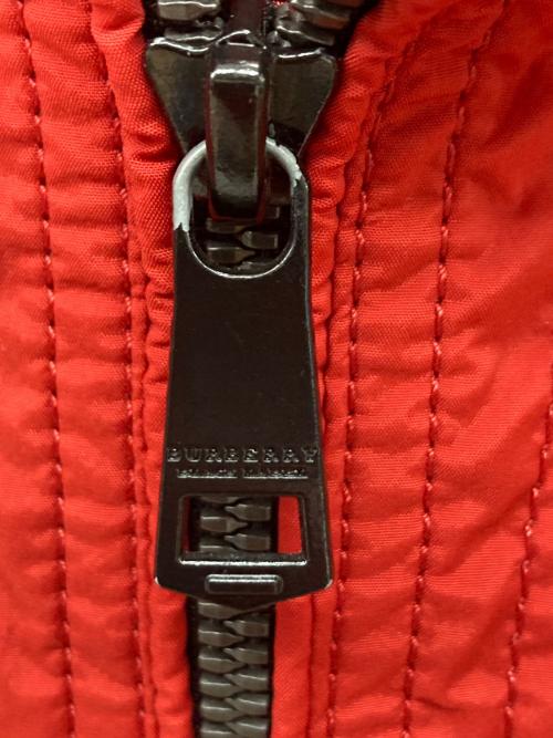 BURBERRY BLACK LABEL（バーバリーブラックレーベル）BURBERRY BLACK LABEL (バーバリーブラックレーベル) ナイロンジャケット レッド サイズ:Lの古着・服飾アイテム