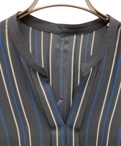 icB（アイシービー）icB (アイシービー) スキッパーシャツ グレー サイズ:Mの古着・服飾アイテム