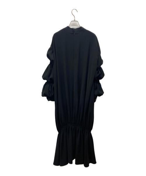 ENFOLD（エンフォルド）ENFOLD (エンフォルド) ブラック ダブルサテン Tail Hem DRS ブラック サイズ:38の古着・服飾アイテム