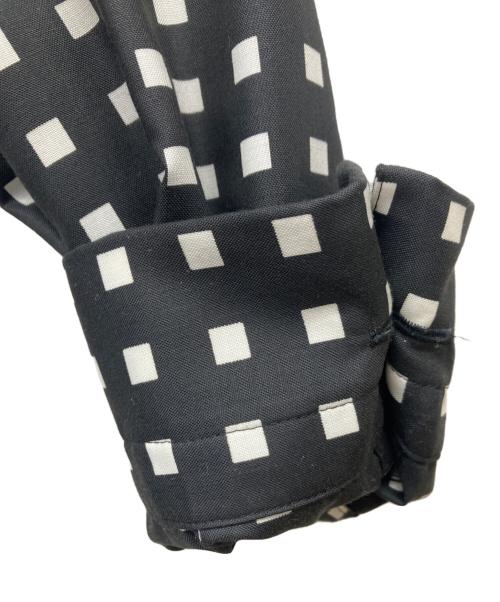 HYKE（ハイク）HYKE (ハイク) FD SQUARE PATTERN BOSOM DRESS ブラック×ホワイト サイズ:2の古着・服飾アイテム