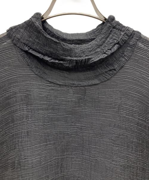 me ISSEY MIYAKE（ミーイッセイ ミヤケ）me ISSEY MIYAKE (ミーイッセイ ミヤケ) シースルークレープボトルネックワンピース グレー サイズ:-の古着・服飾アイテム