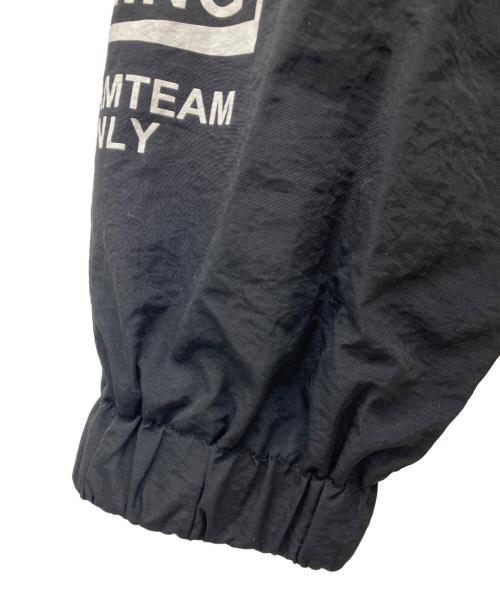 dreamteam（ドリームチーム）dreamteam (ドリームチーム) 26SS Sponsors Logo Nylon Training Pullover ブラック サイズ:Mの古着・服飾アイテム
