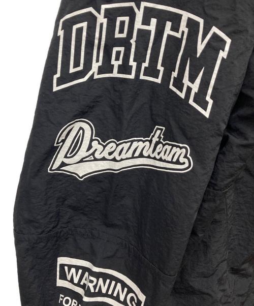 dreamteam（ドリームチーム）dreamteam (ドリームチーム) 26SS Sponsors Logo Nylon Training Pullover ブラック サイズ:Mの古着・服飾アイテム