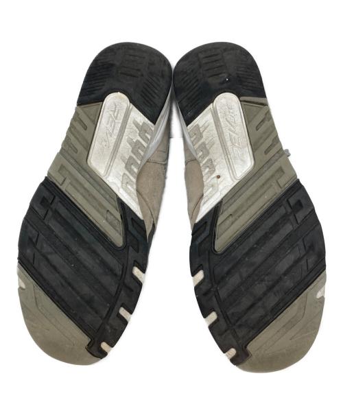NEW BALANCE（ニューバランス）NEW BALANCE (ニューバランス) ローカットスニーカー グレー サイズ:SIZE UK10の古着・服飾アイテム