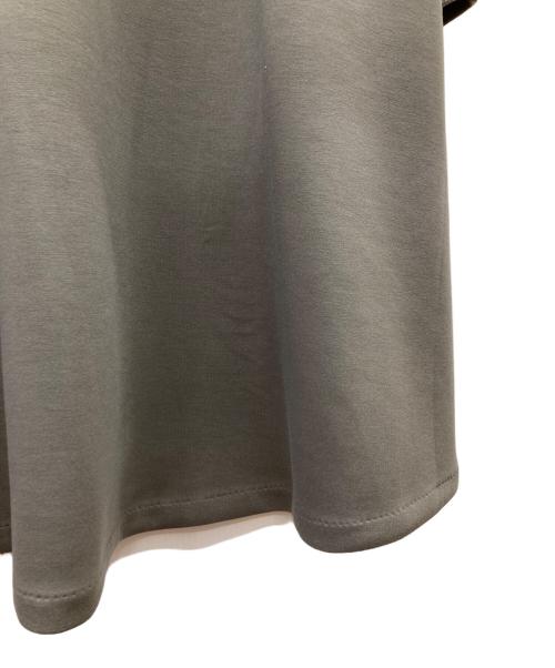 BEARDSLEY（ビアズリー）BEARDSLEY (ビアズリー) 袖パフダンボールワンピース グレー サイズ:FREE 未使用品の古着・服飾アイテム