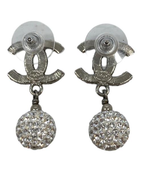 CHANEL（シャネル）CHANEL (シャネル) ココマークスイングクリスタルボールチャームピアス シルバー サイズ:-の古着・服飾アイテム