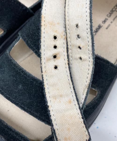 COMME des GARCONS（コムデギャルソン）COMME des GARCONS (コムデギャルソン) ベルトスウェードメリージェーンサンダル ブラック サイズ:24.5の古着・服飾アイテム