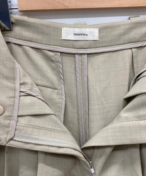 TODAYFUL（トゥデイフル）TODAYFUL (トゥデイフル) Highwaist Tuck Trousers ベージュ サイズ:38の古着・服飾アイテム