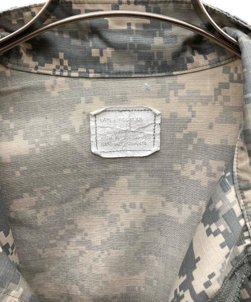 US ARMY（ユーエスアーミー）US ARMY (ユーエスアーミー) デジカモ ACU ジャケット オリーブ サイズ:Lの古着・服飾アイテム
