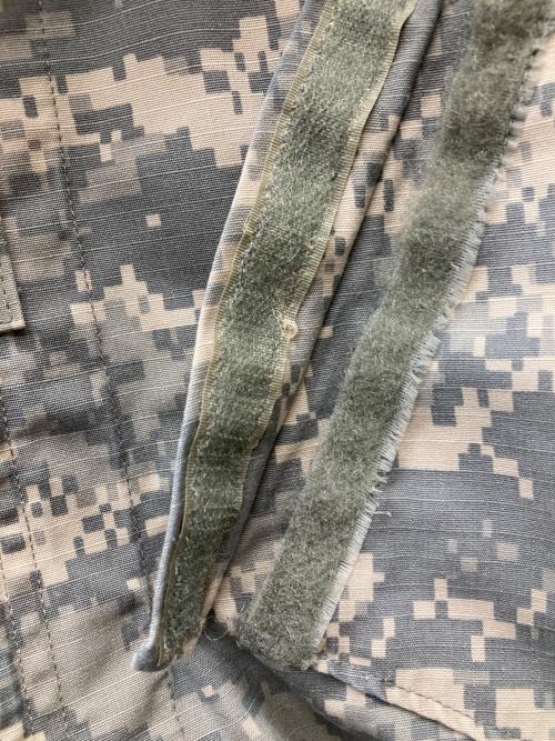 US ARMY（ユーエスアーミー）US ARMY (ユーエスアーミー) デジカモ ACU ジャケット オリーブ サイズ:Lの古着・服飾アイテム
