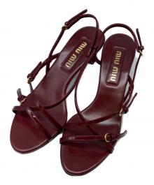 MIU MIU（ミュウミュウ）の古着「PATENT LEATHER SANDALS」｜ボルドー