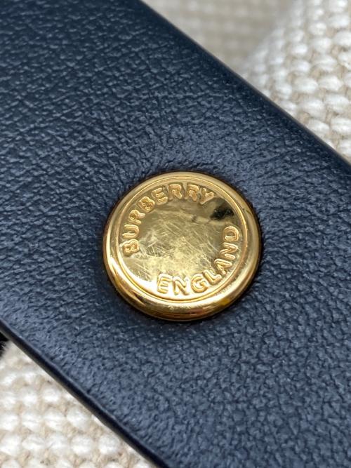 BURBERRY（バーバリー）BURBERRY (バーバリー) キャンバストートバッグ アイボリー サイズ:-の古着・服飾アイテム