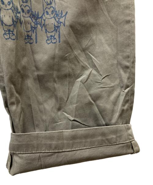 OUTDOOR PRODUCTS（アウトドア プロダクツ）OUTDOOR PRODUCTS (アウトドア プロダクツ) ULTチノセレモニースラックス グレー サイズ:38 未使用品の古着・服飾アイテム