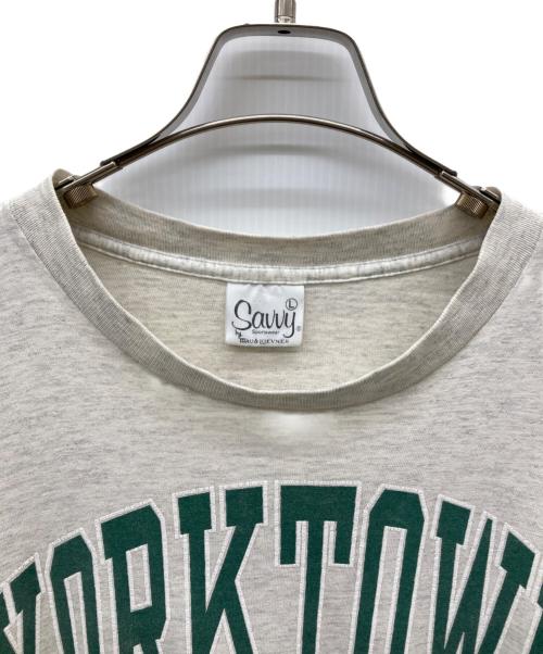 Savvy Sportswear（サヴィー・スポーツウェア）Savvy Sportswear (サヴィー・スポーツウェア) 90s YORKTOWN プリントTシャツ アイボリー サイズ:SIZE Lの古着・服飾アイテム
